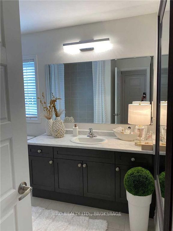 1222 Rose Way • #42 • Milton, ON photo 12