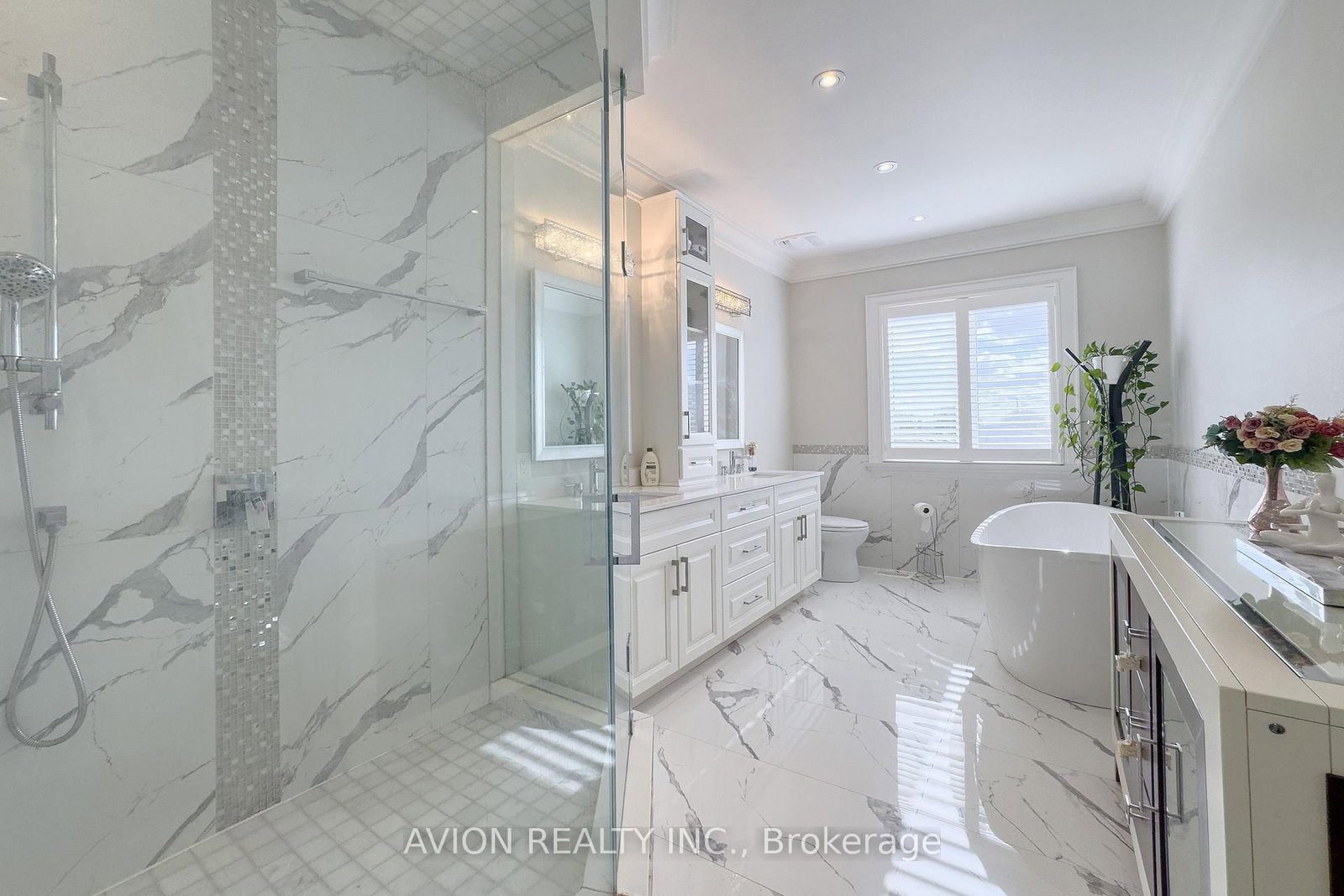 220 Falstaff Avenue • Toronto, ON photo 18