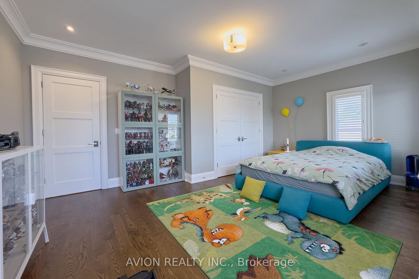 220 Falstaff Avenue • Toronto, ON photo 23