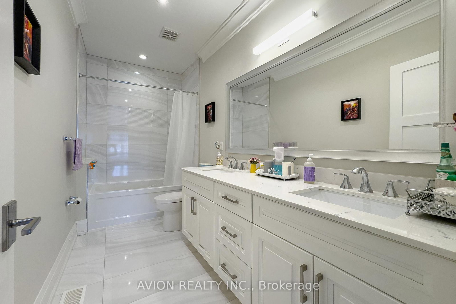 220 Falstaff Avenue • Toronto, ON photo 25