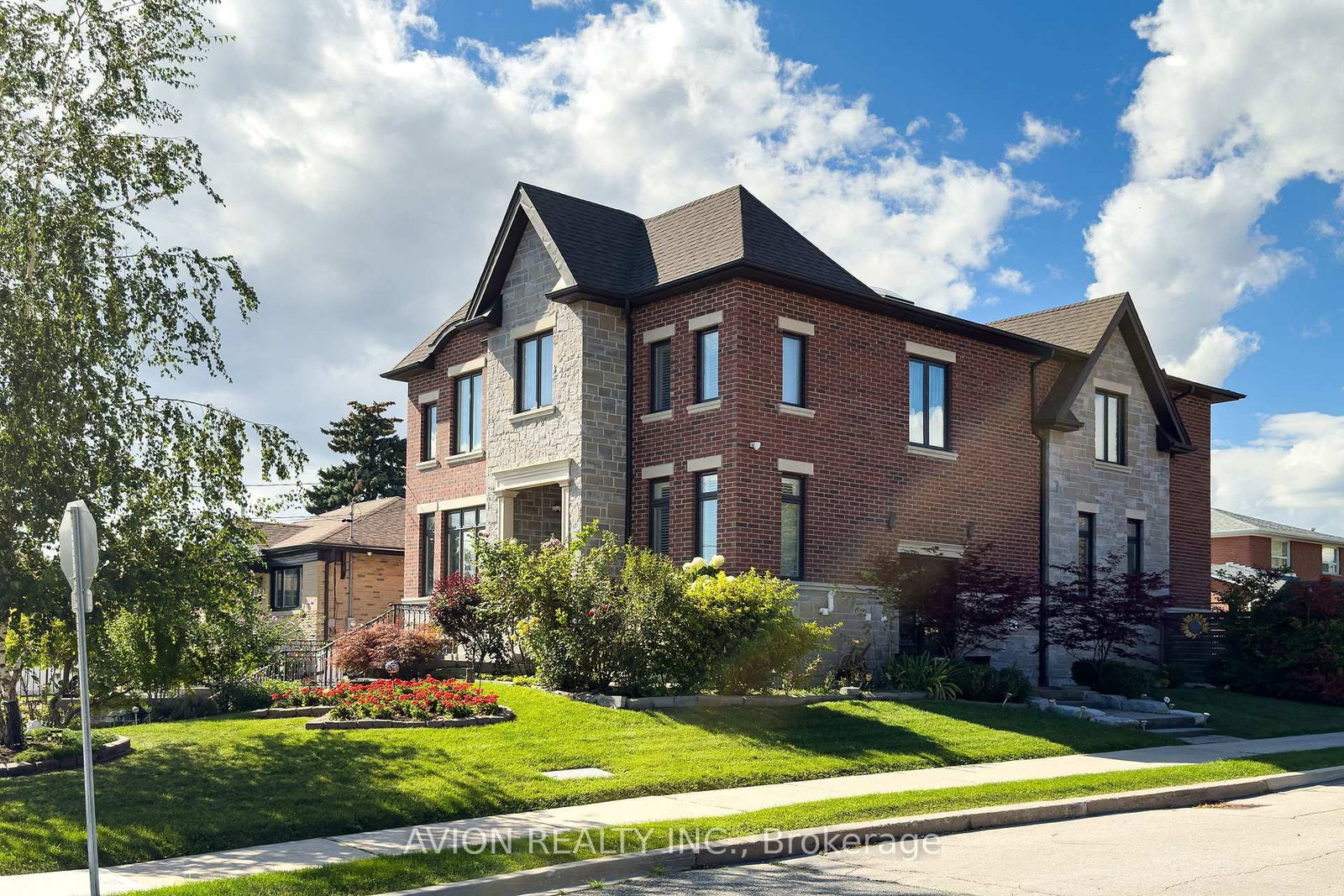 220 Falstaff Avenue • Toronto, ON photo 39