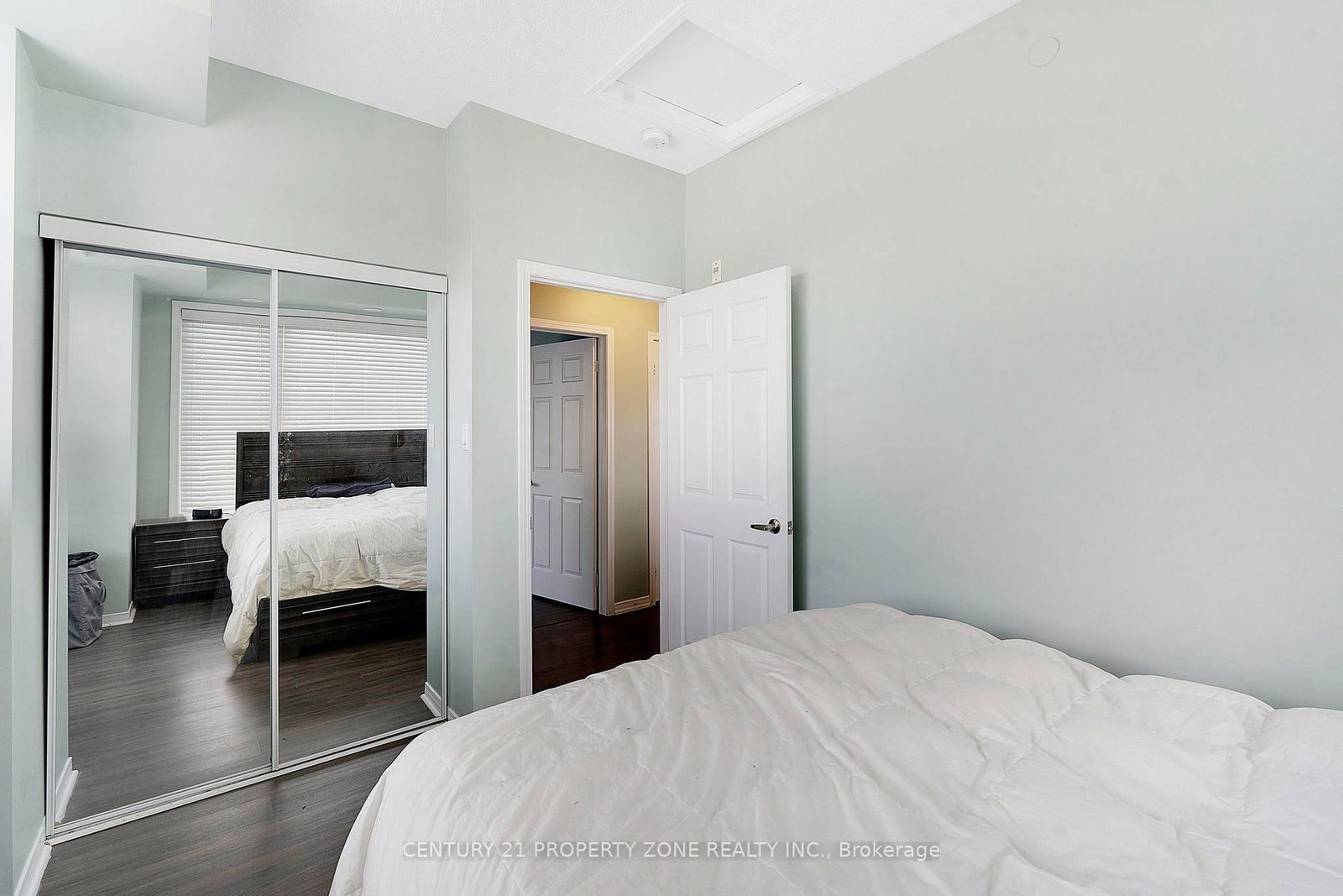 54 Sky Harbour Drive • #412 • Brampton, ON photo 17