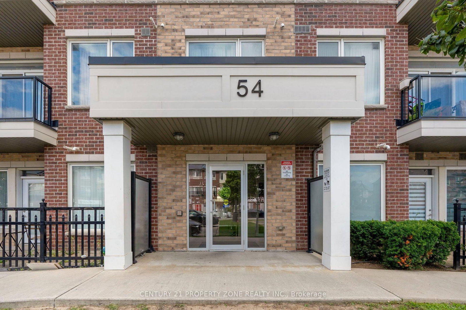 54 Sky Harbour Drive • #412 • Brampton, ON photo 6