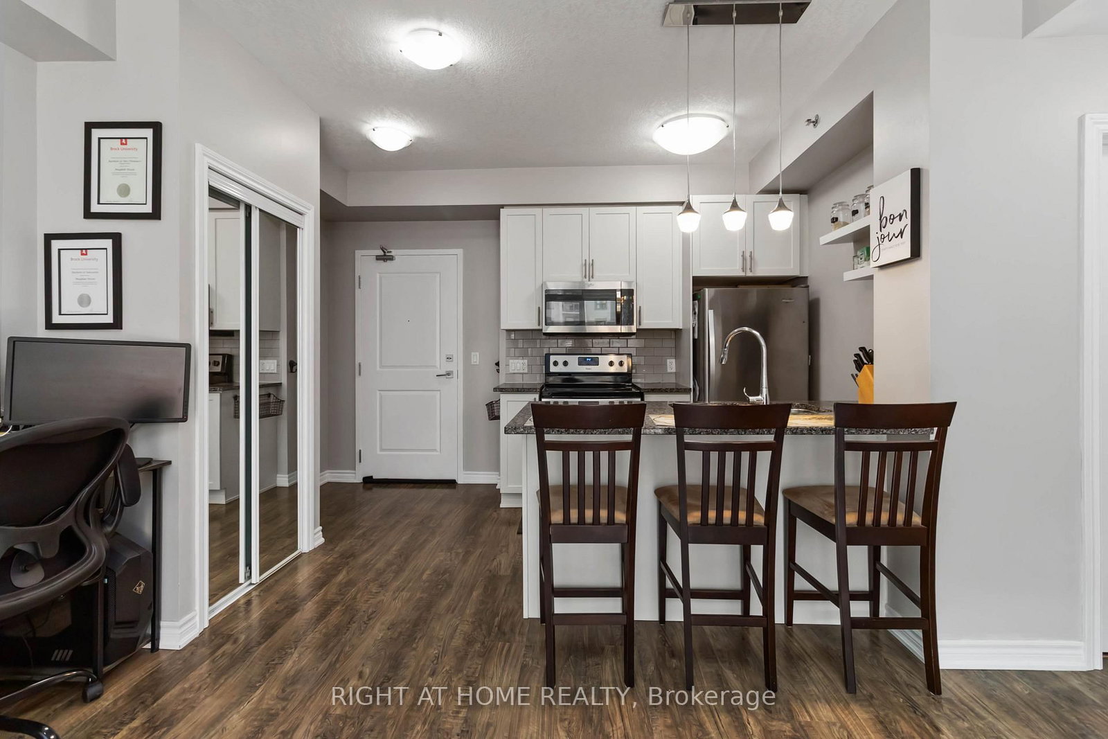 2490 Old Bronte Road • #301 • Oakville, ON photo 12