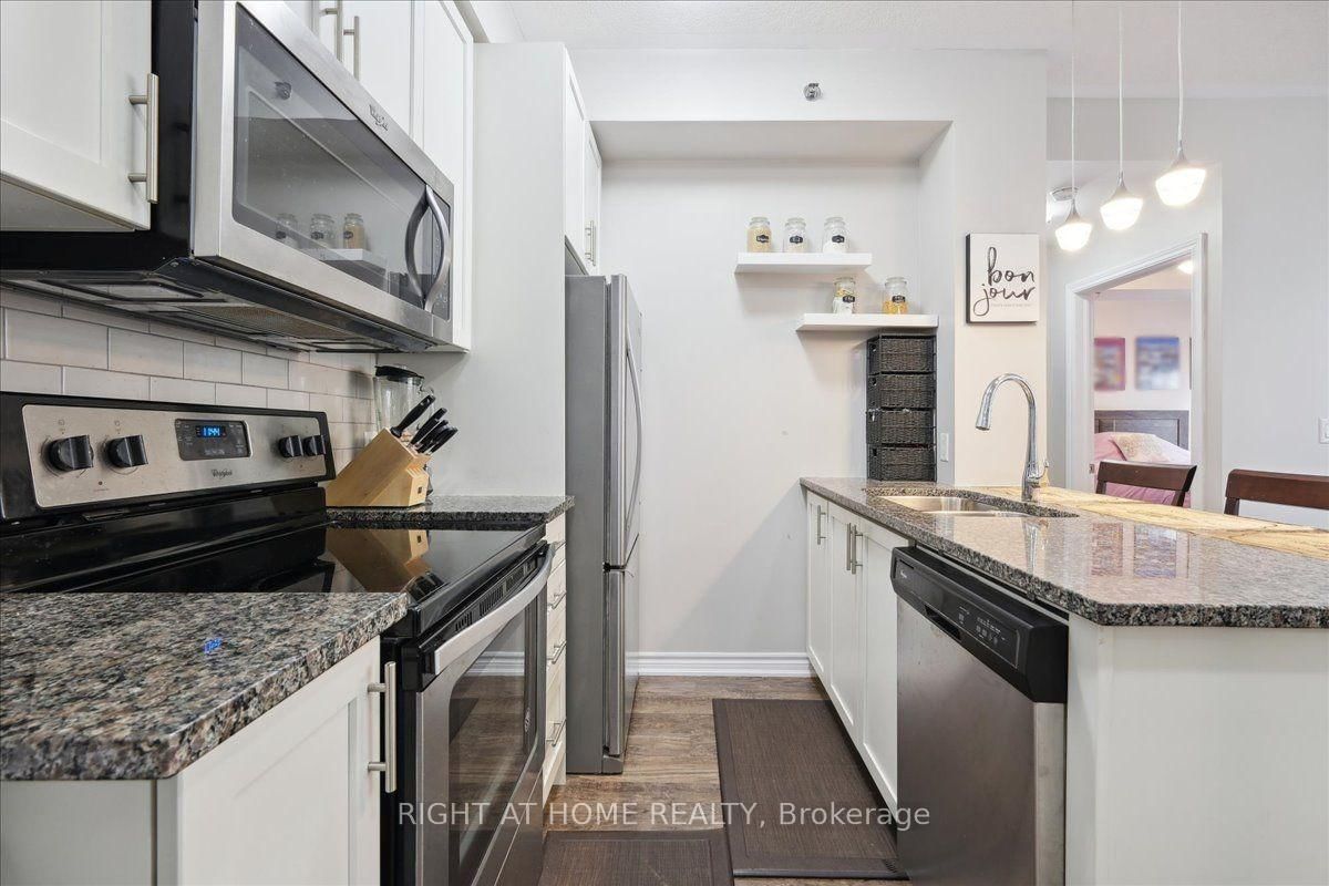 2490 Old Bronte Road • #301 • Oakville, ON photo 13