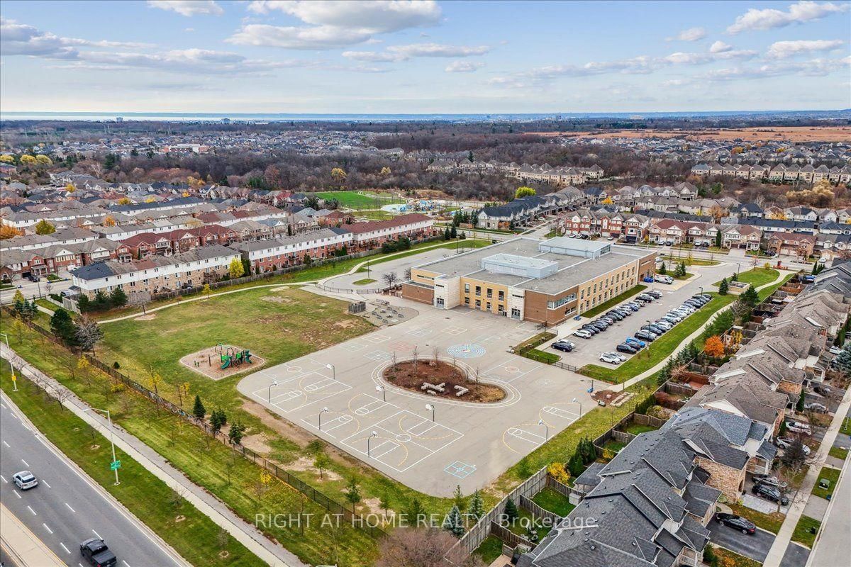 2490 Old Bronte Road • #301 • Oakville, ON photo 37