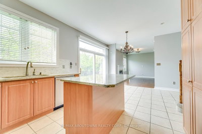 2290 Woodmont Oakville,ON L6M 5A1 — Photo 18