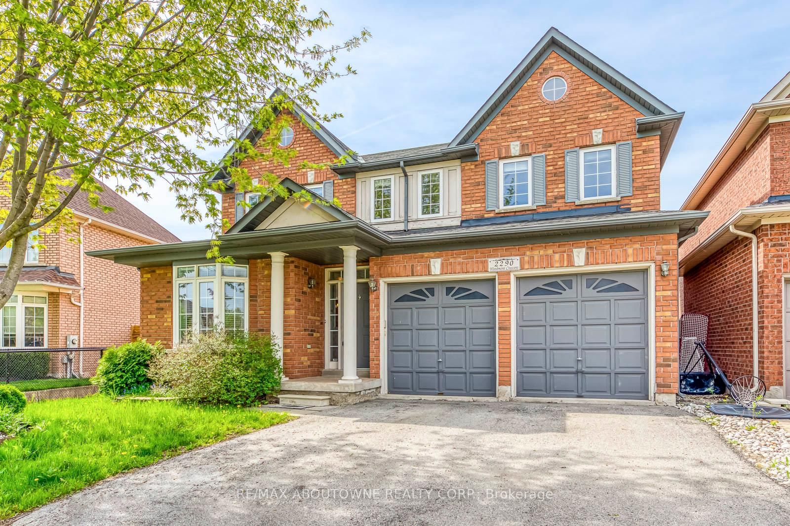 2290 Woodmont Oakville,ON L6M 5A1 — Photo 2