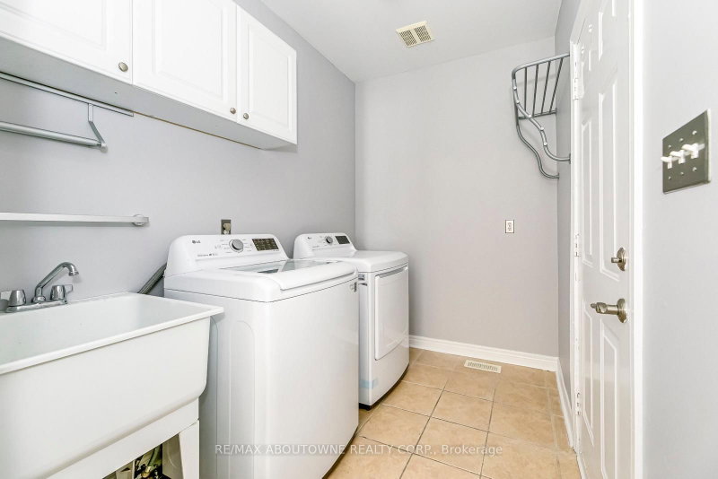 2290 Woodmont Oakville,ON L6M 5A1 — Photo 23