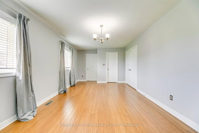 2290 Woodmont Oakville,ON L6M 5A1 — Photo 28