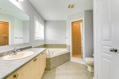 2290 Woodmont Oakville,ON L6M 5A1 — Photo 29