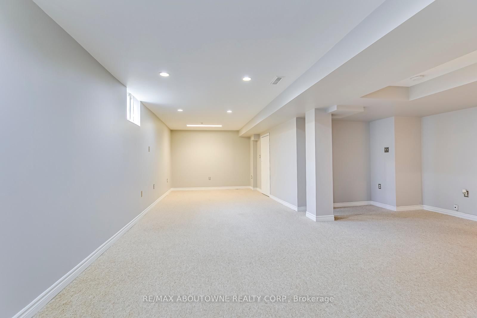 2290 Woodmont Oakville,ON L6M 5A1 — Photo 39