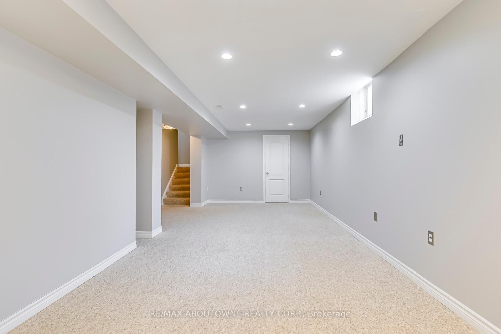 2290 Woodmont Oakville,ON L6M 5A1 — Photo 40