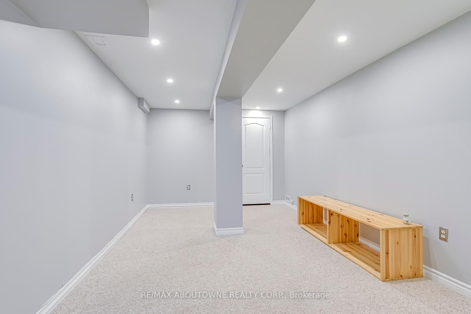 2290 Woodmont Oakville,ON L6M 5A1 — Photo 41