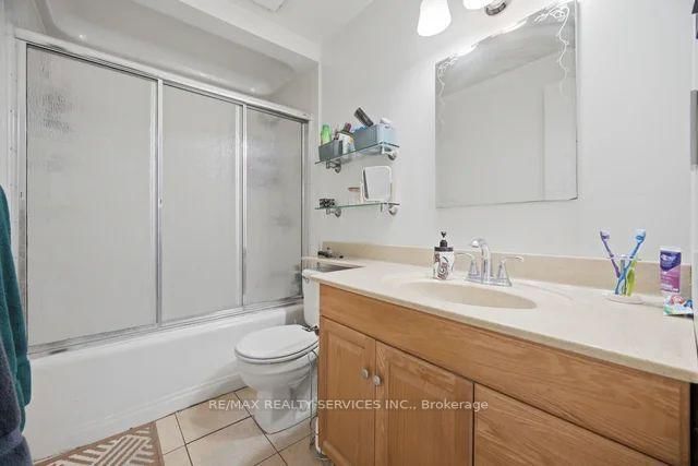26 Fanshawe Drive • Brampton, ON photo 14