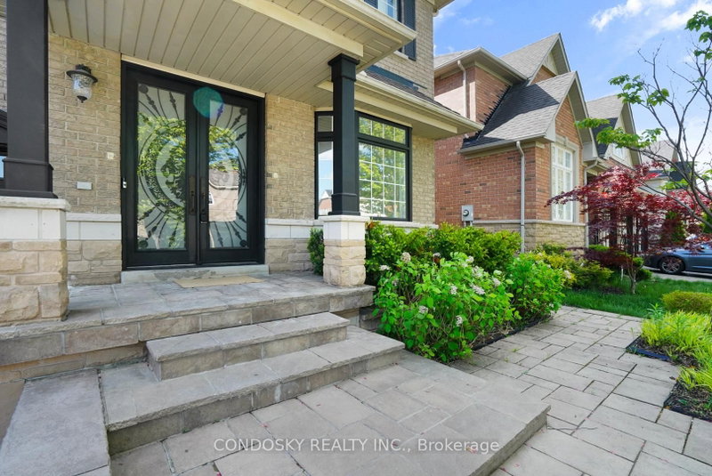 3322 Fox Run Circle