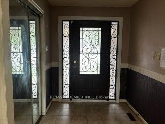 4464 Stonemill Crt, Mississauga, view 2