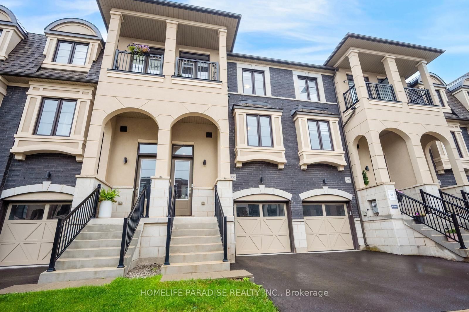 1356 Kaniv Street • Oakville, ON photo 1
