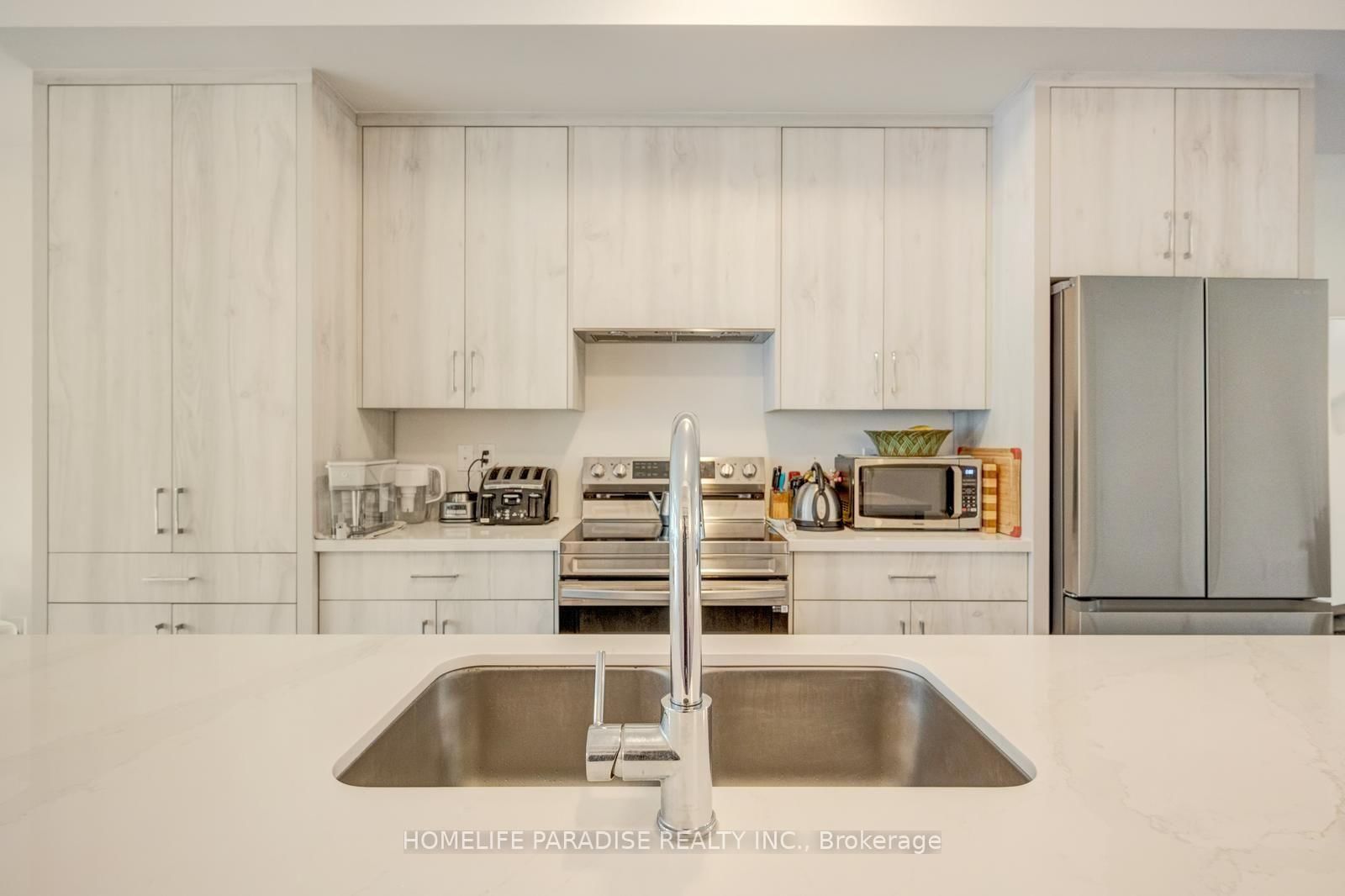 1356 Kaniv Street • Oakville, ON photo 14
