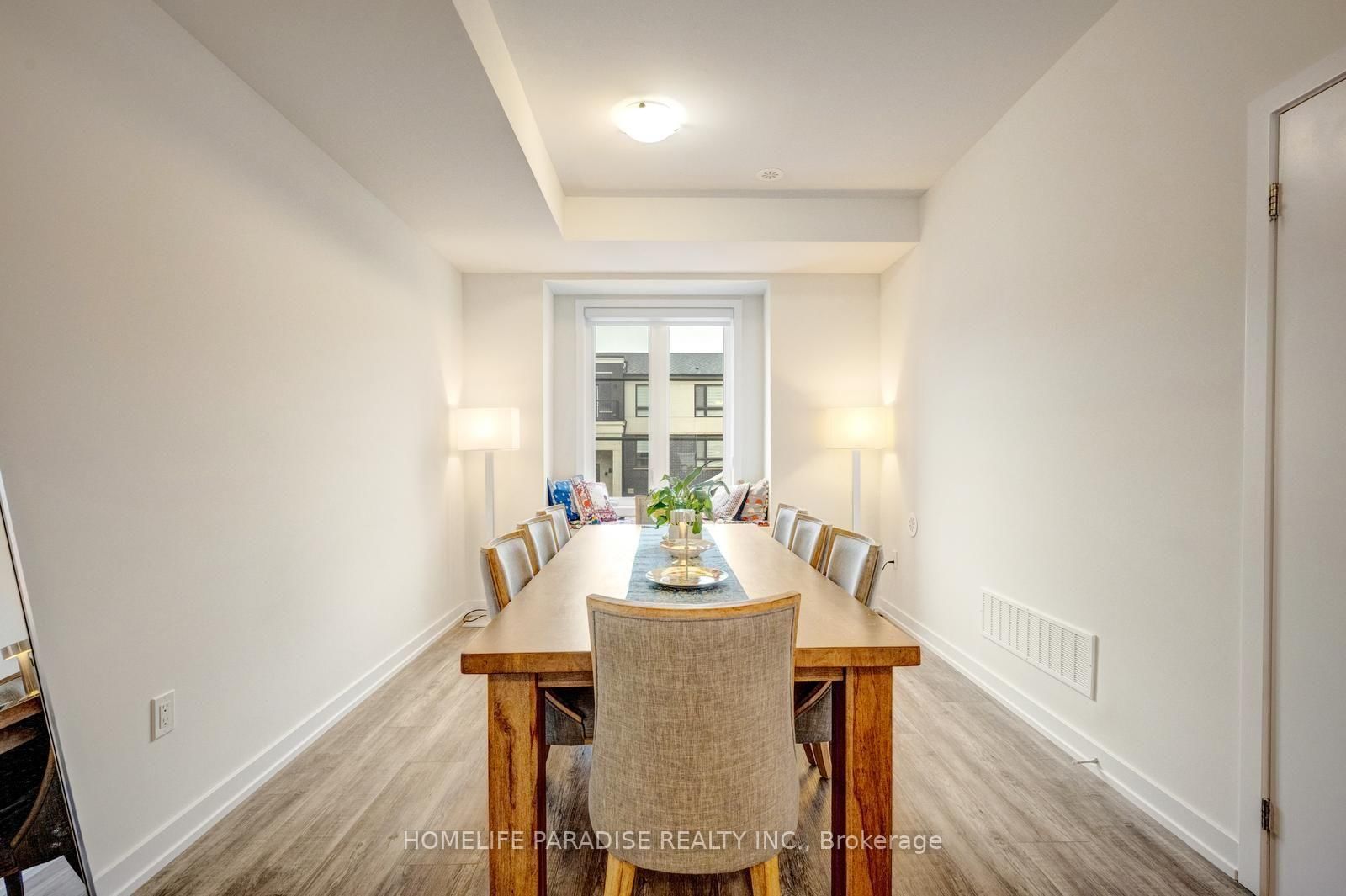1356 Kaniv Street • Oakville, ON photo 17