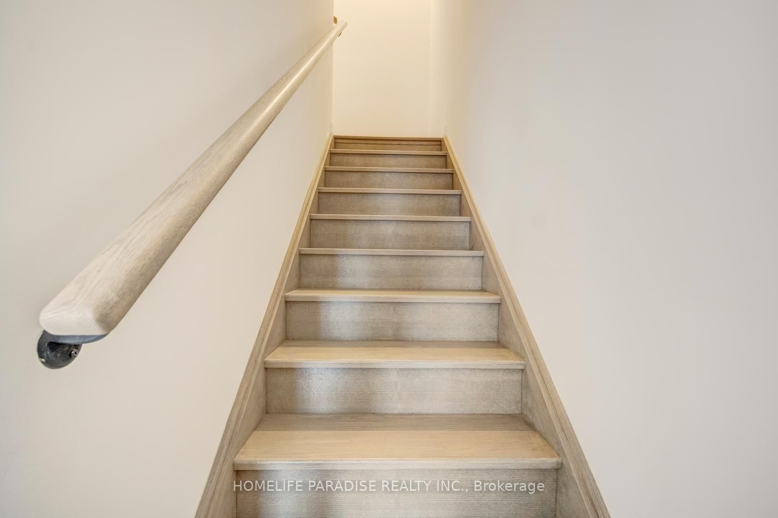 1356 Kaniv Street • Oakville, ON photo 18