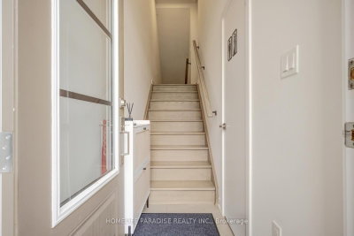 1356 Kaniv Street • Oakville, ON photo 3