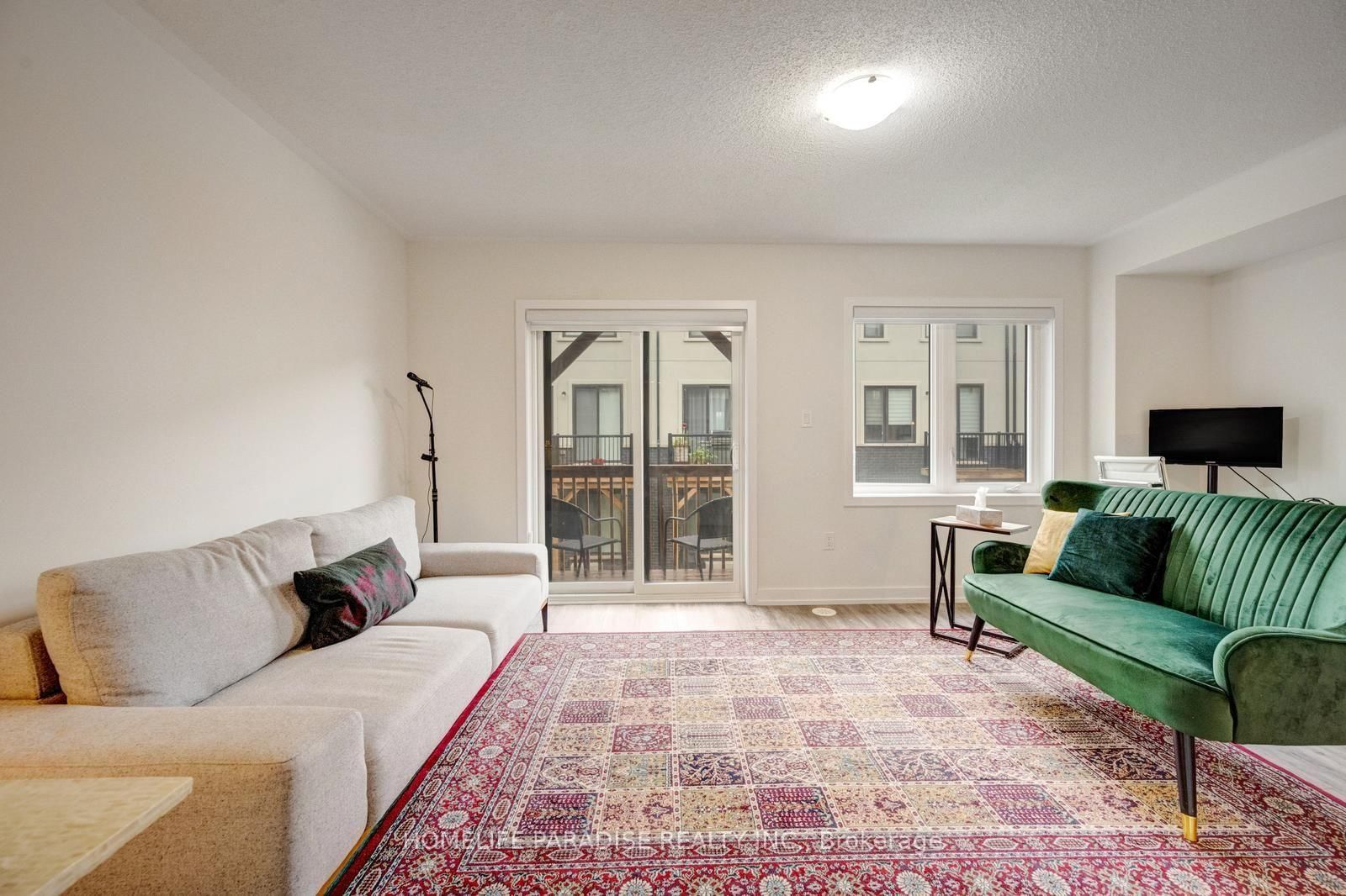 1356 Kaniv Street • Oakville, ON photo 39