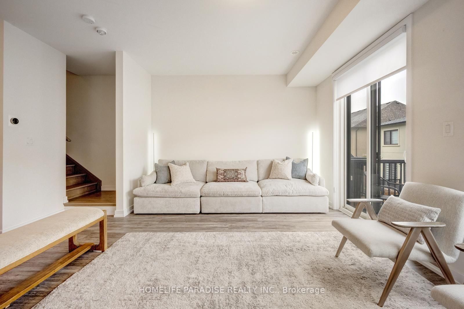 1356 Kaniv Street • Oakville, ON photo 5