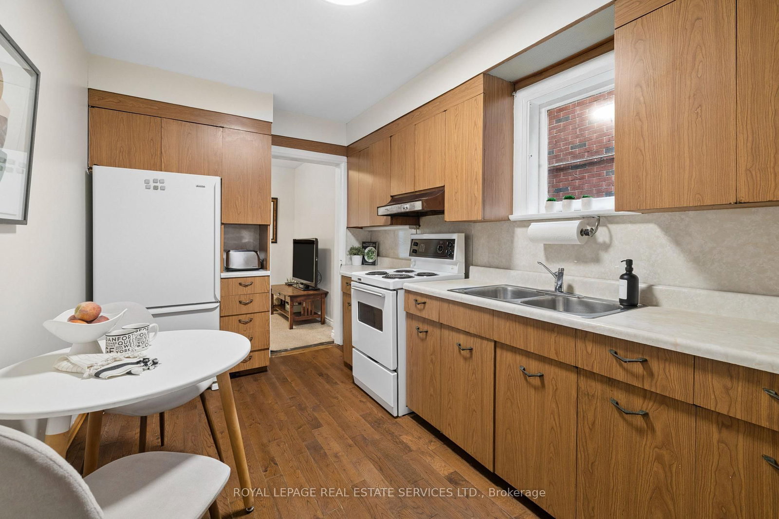 87 Riverview Gardens • Toronto, ON photo 10