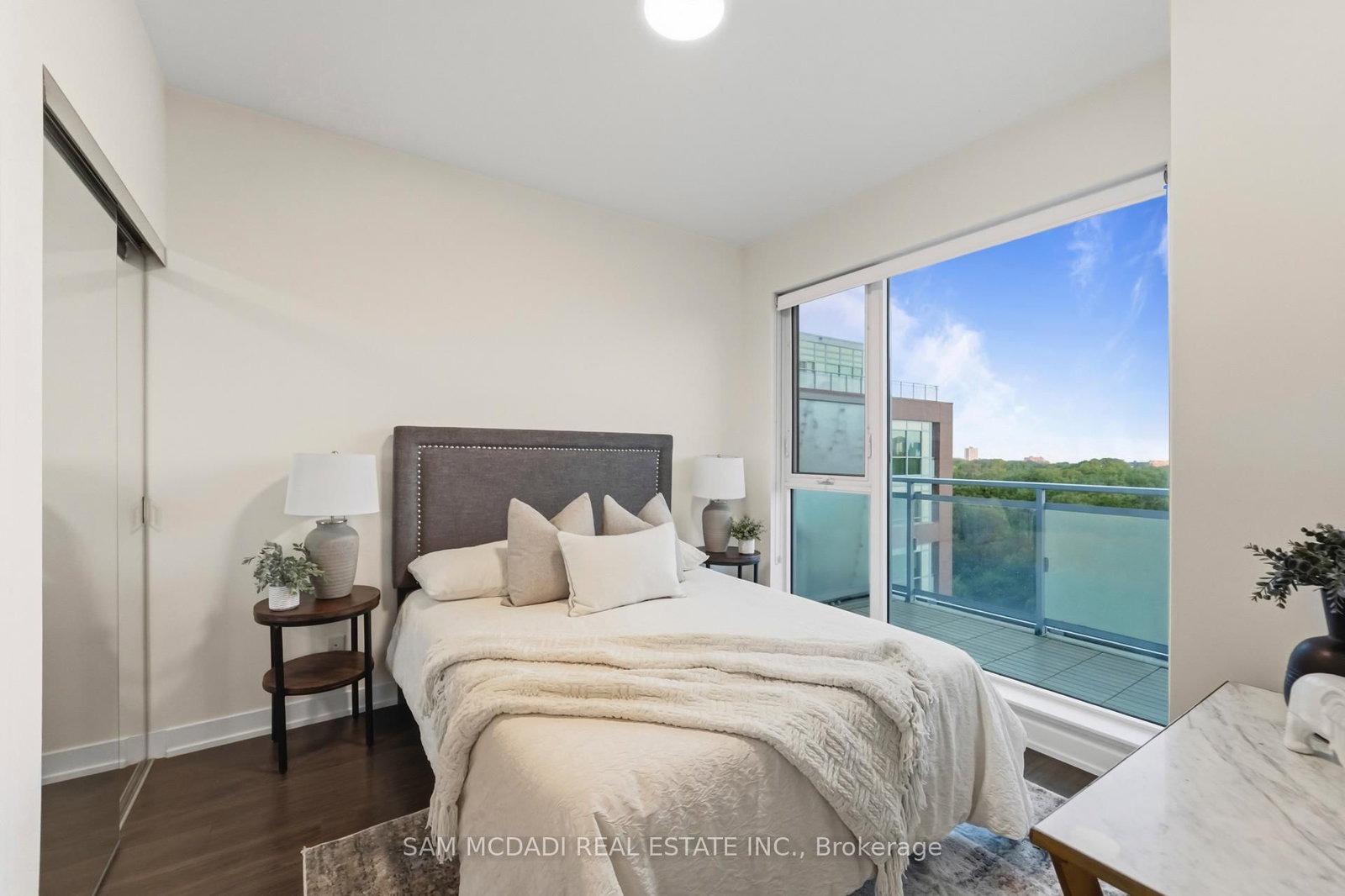 1830 Bloor Street W • #817 • Toronto, ON photo 13