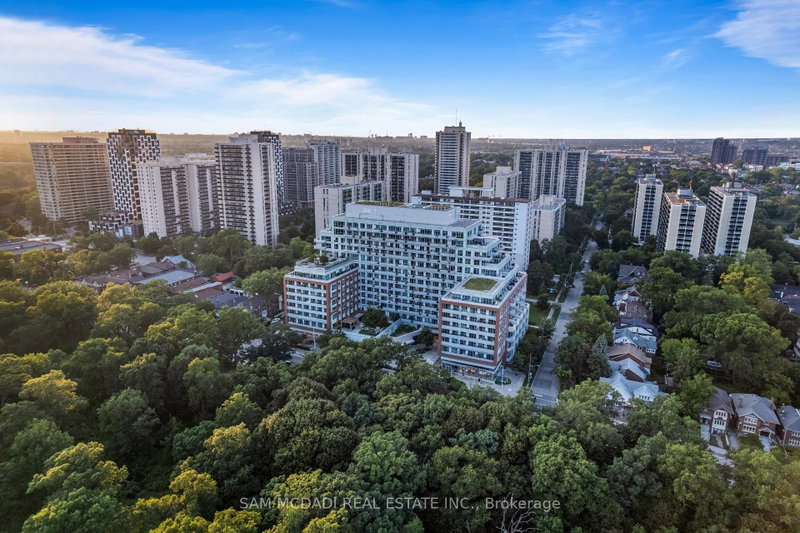 817 - 1830 Bloor Street W