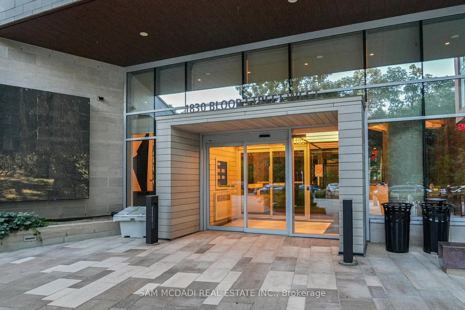 1830 Bloor Street W • #817 • Toronto, ON photo 3