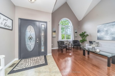 77 McMaster Road • Orangeville, ON photo 4