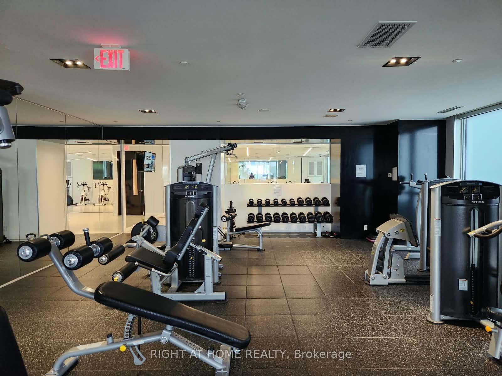 56 Annie Craig Drive • #608 • Toronto, ON photo 20