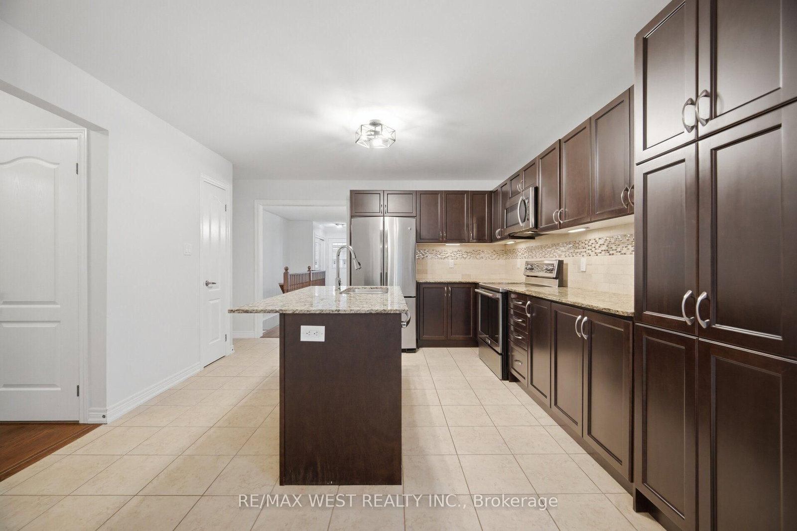 12 Muzzo Drive • Brampton, ON photo 13