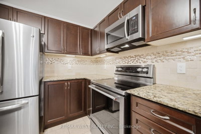 12 Muzzo Brampton,ON L6R 3W8 — Photo 14