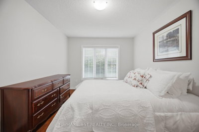 12 Muzzo Brampton,ON L6R 3W8 — Photo 21