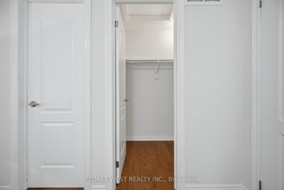 12 Muzzo Brampton,ON L6R 3W8 — Photo 24