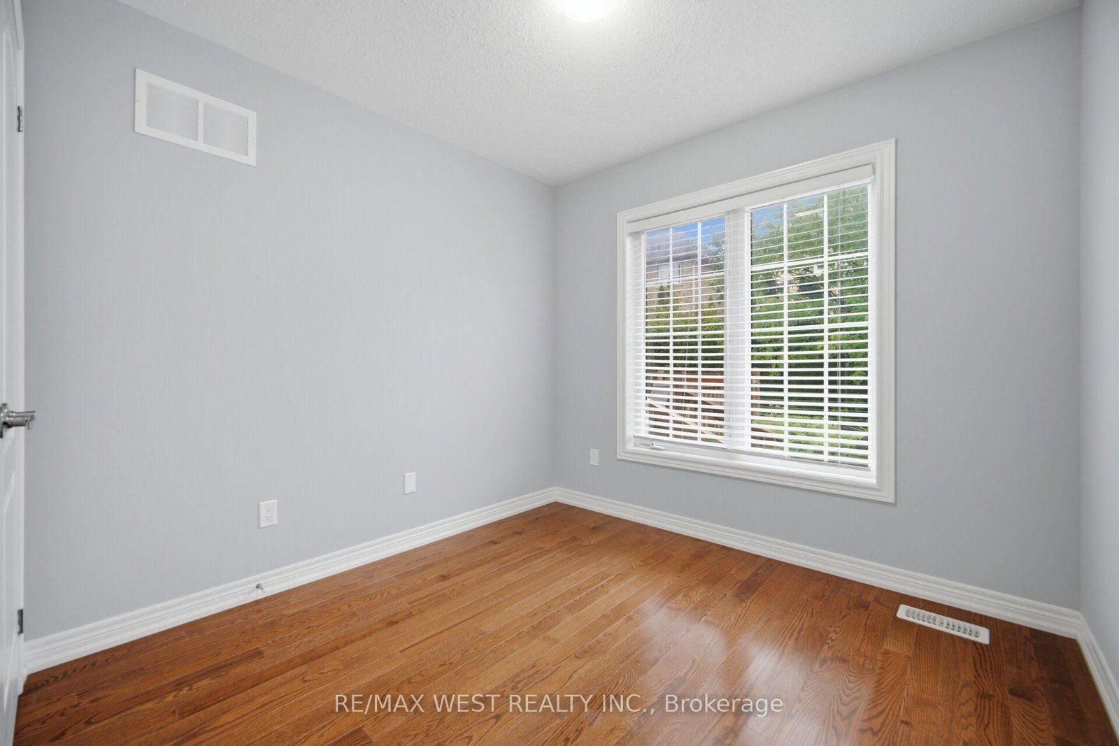 12 Muzzo Drive • Brampton, ON photo 25