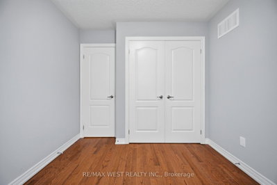 12 Muzzo Brampton,ON L6R 3W8 — Photo 26