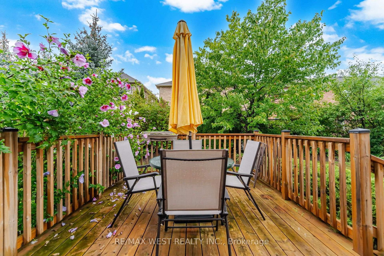 12 Muzzo Drive • Brampton, ON photo 33