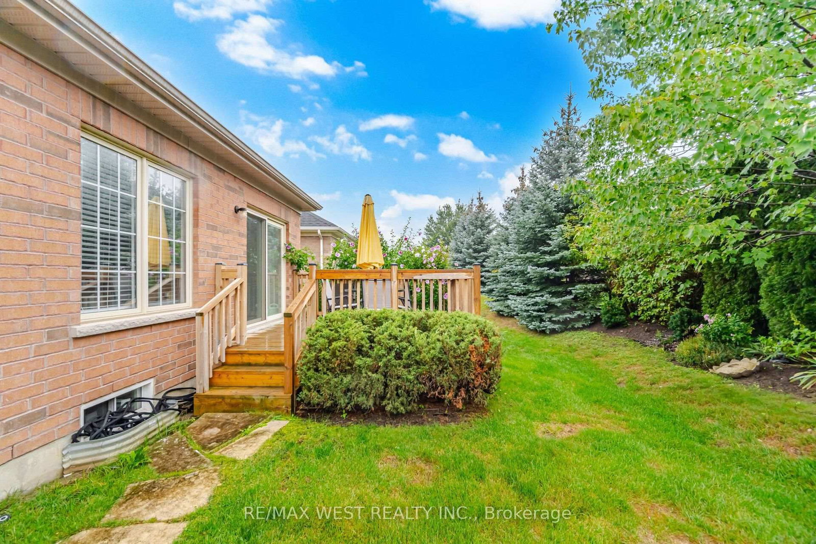 12 Muzzo Drive • Brampton, ON photo 34