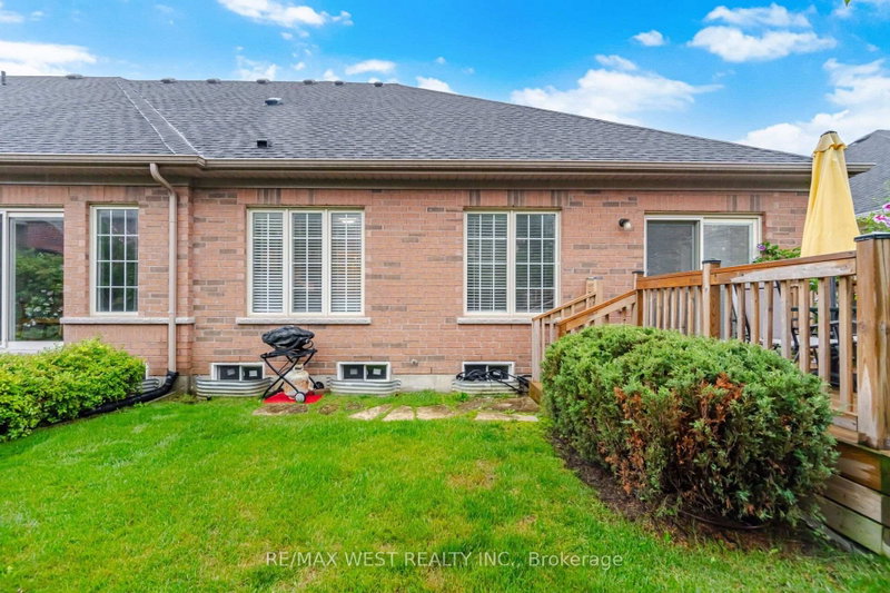 12 Muzzo Brampton,ON L6R 3W8 — Photo 36