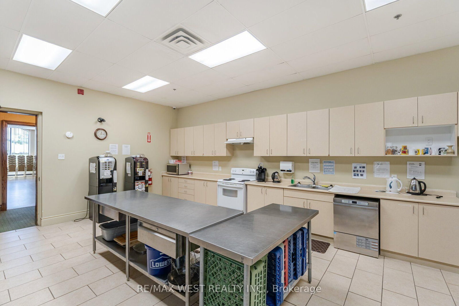 12 Muzzo Drive • Brampton, ON photo 47