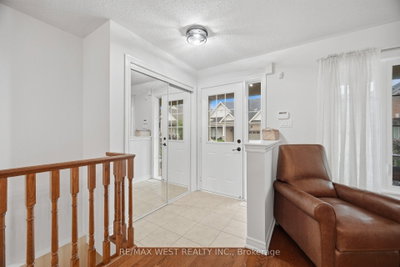 12 Muzzo Drive • Brampton, ON photo 5