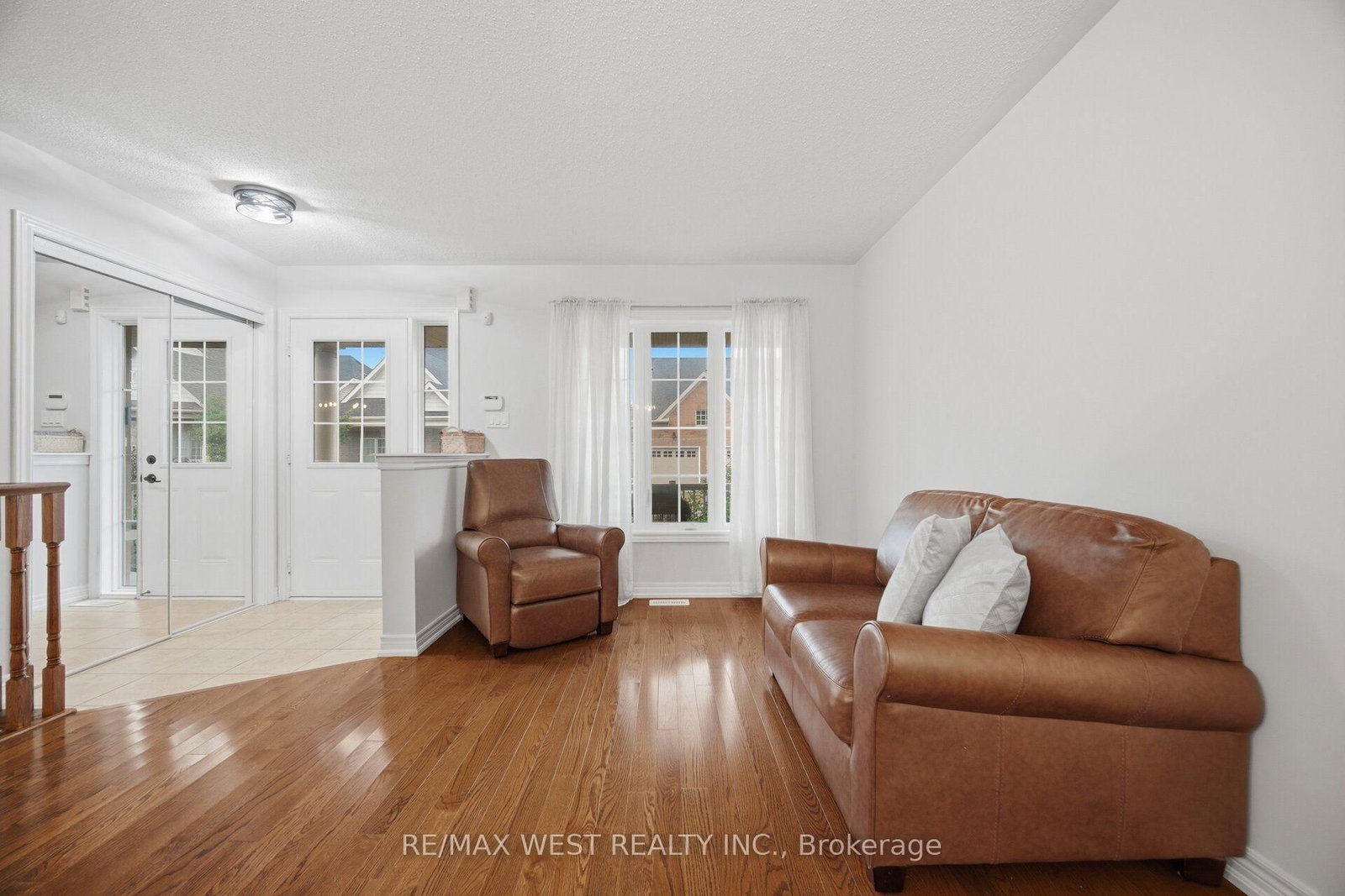 12 Muzzo Drive • Brampton, ON photo 8