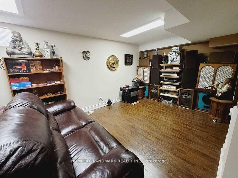 274 Falstaff Avenue • Toronto, ON photo 28
