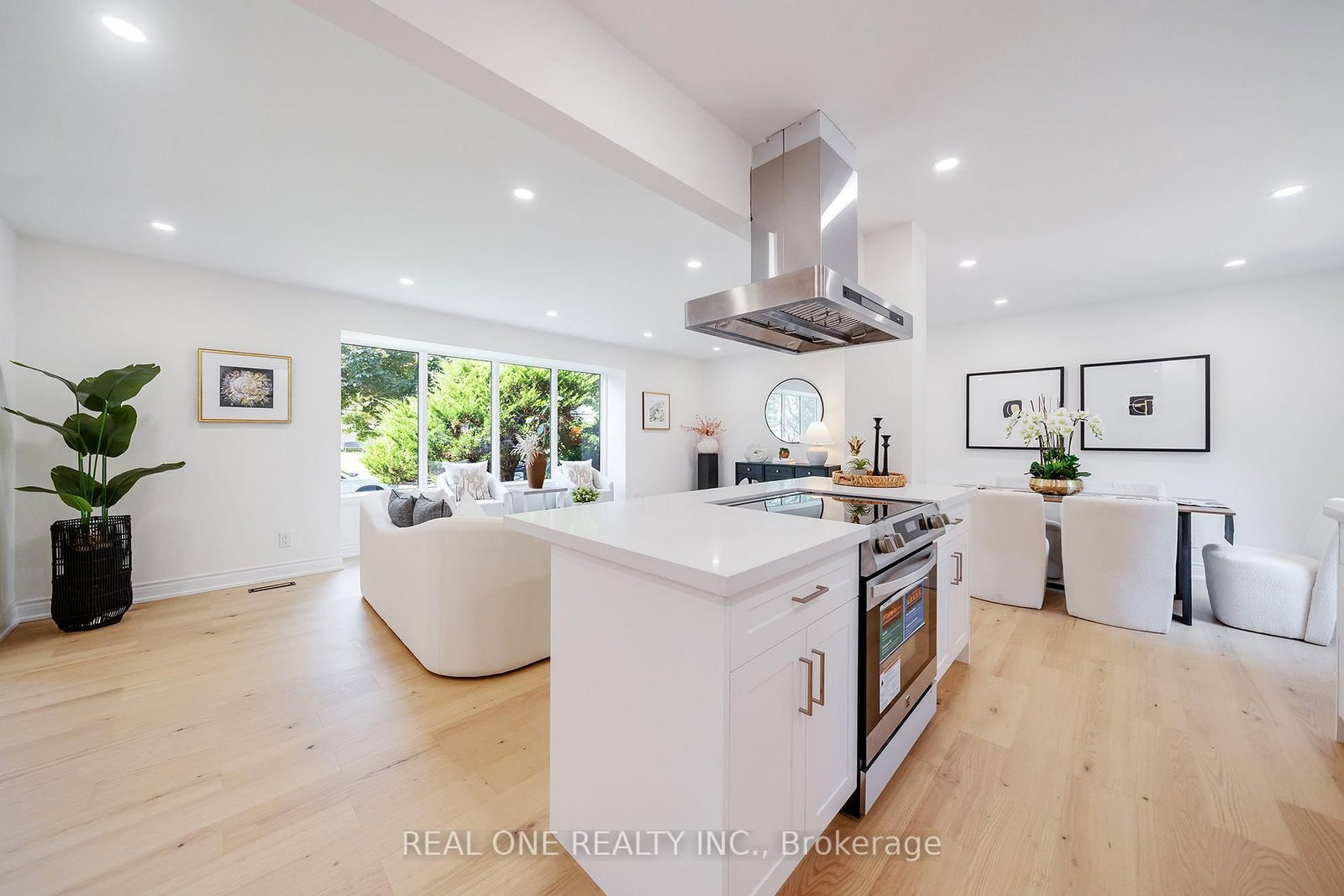 3148 Bentworth Drive • Burlington, ON photo 10