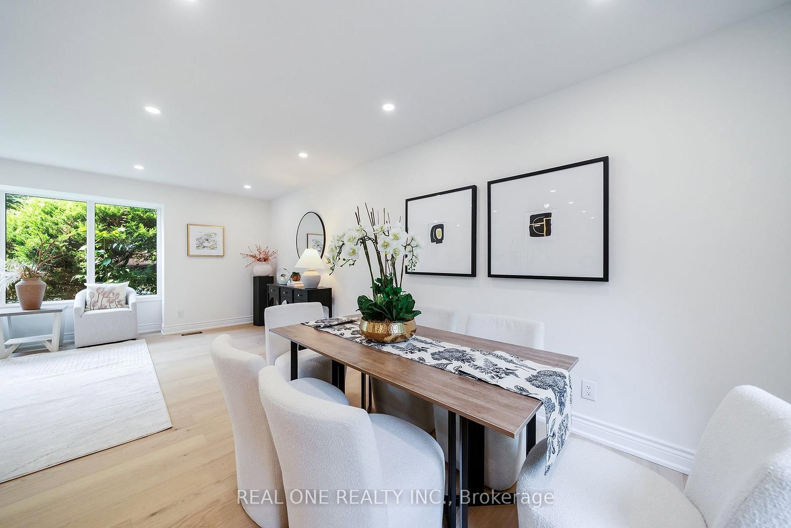 3148 Bentworth Drive • Burlington, ON photo 13