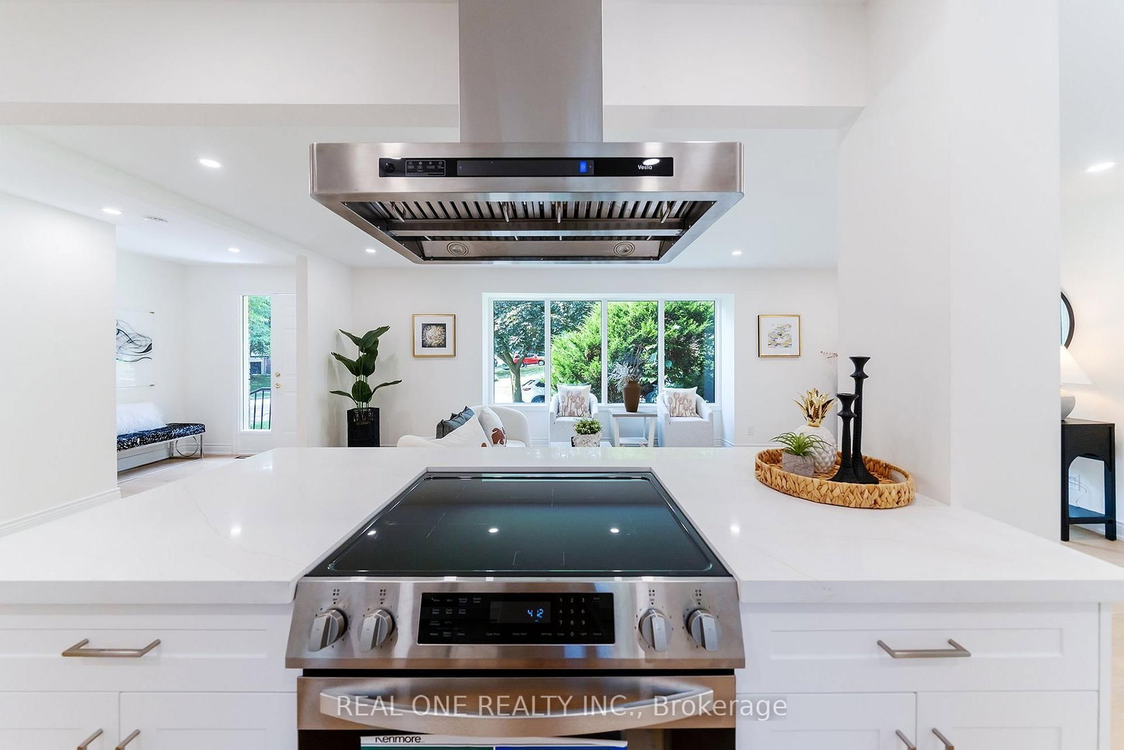 3148 Bentworth Drive • Burlington, ON photo 14